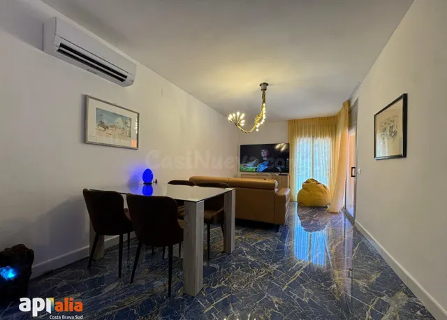 Apartamento reformado con vistas al mar, parking y ascensor  - foto 4