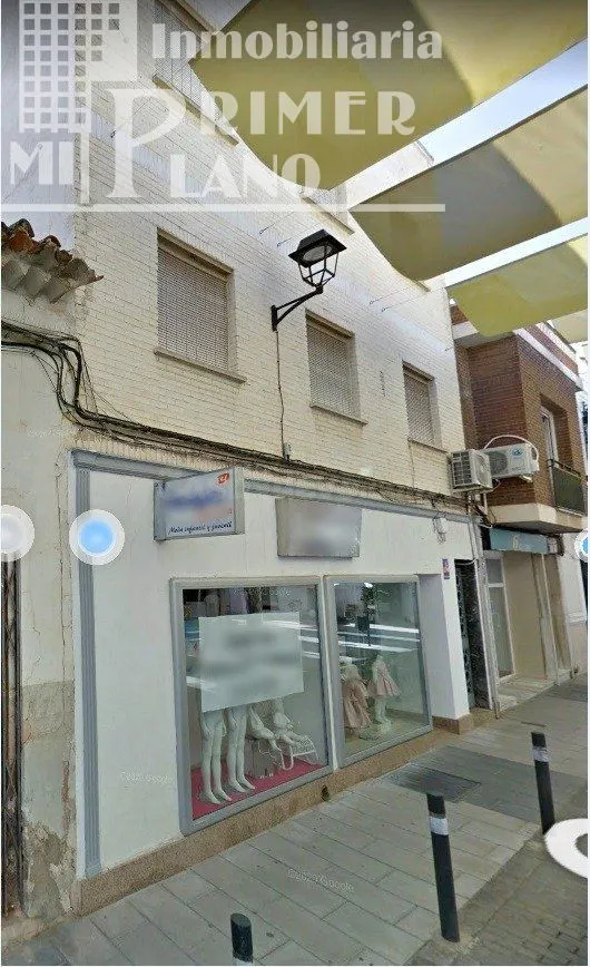 *Edificio en Pleno centro de Tomelloso. Casa con local comer