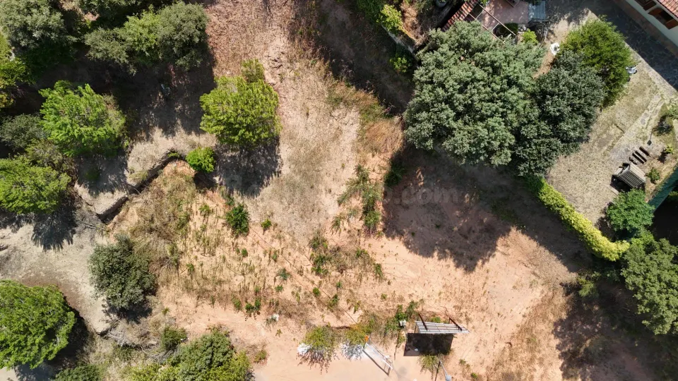 PARCELA URBANA DE 716 m2 EN SANT JULIÀ D’ALFOU