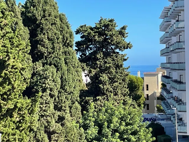 FABULOSO PISO REFORMADO CON 3 DORMITORIOS EN BENALMADENA COSTA — 8