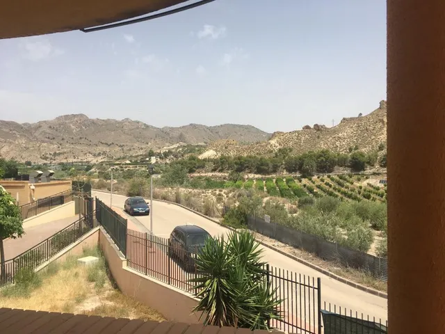 Se vende piso en Archena, 2 dormitorios, 2 baños, y grandes terrazas, similar a atico. — 26