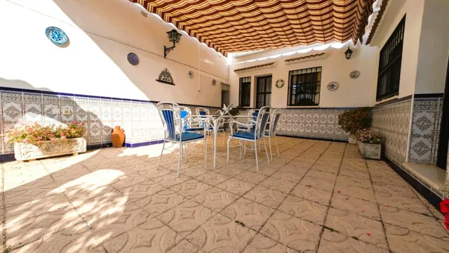Exclusiva vivienda de planta baja en la prestigiosa Urbanización R-66 con 1.000 m2 de parcela y espectacular piscina privada — 34
