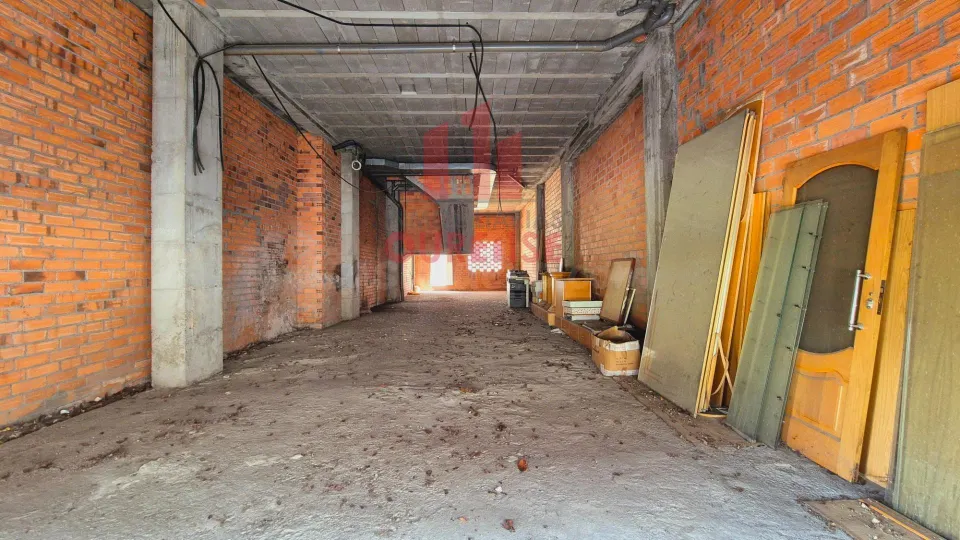 LOCAL COMERCIAL EN EL CENTRO DE LA CUIDAD