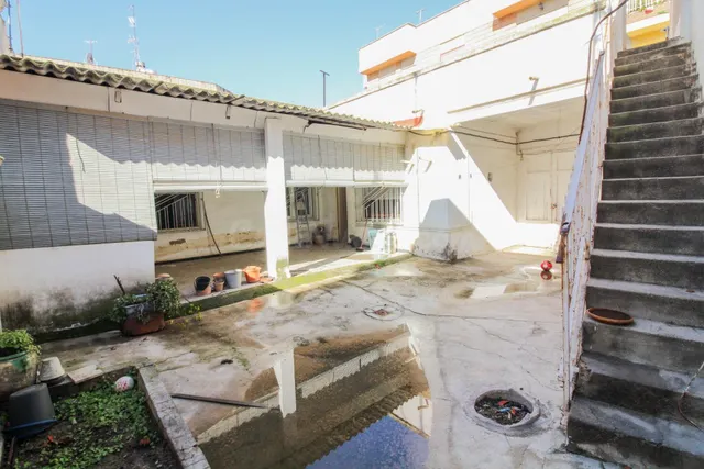 CASA EN PLANTA BAJA Y ESQUINA EN BENIEL (ORIHUELA). - foto 2
