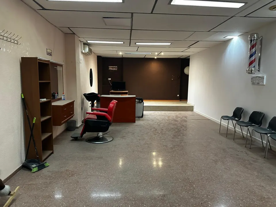 Local comercial en Elda 200 m2
