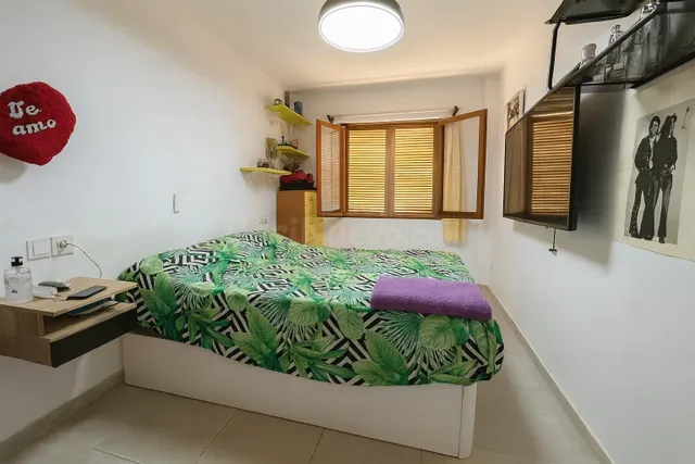 CUARTA PLANTA CON ASCENSOR - VENTA CON ARRENDATARIOS — 5