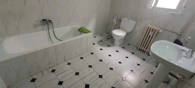 VENTA DE PISO EN ZAMORA ZONA CENTRO/PEATONAL/SANTA CLARA, 4 DORMITORIOS, 2 BAÑOS, 2 GALERÍAS... — 24