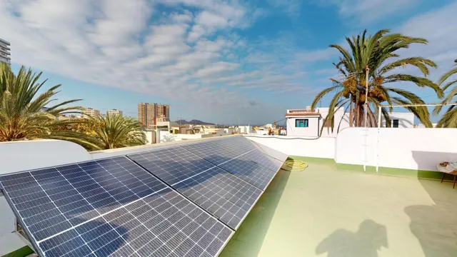 Casa de dos plantas con parcela, amplios exteriores, aparcamiento y azotea en Las Palmas de Gran Canaria — 14