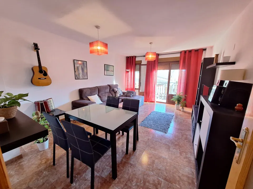 ¡Oportunidad en el centro de Castalla! Piso amueblado, listo para entrar o invertir