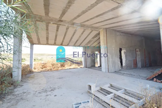 CASA DE CAMPO EN CONSTRUCCIÓN CON TERRENO DE 5.000 METROS -  - foto 3