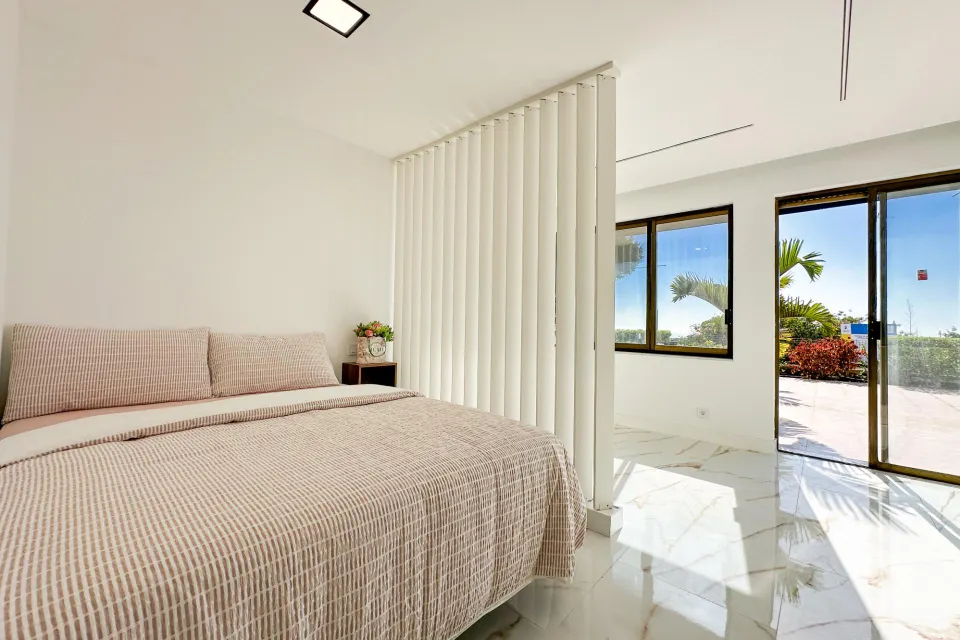 Estudio recién reformado con vistas al mar en puerto rico/amadores