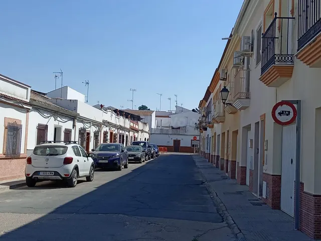 Venta de casa adosada en Rociana del Condado, Huelva. - foto 2
