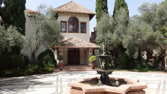 Chalet 8 habitaciones 893m² en venta - Costa del Sol - foto 2
