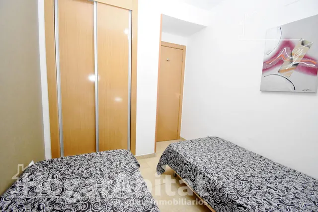 Acogedor en residencial con piscina, garaje y terraza, todo amueblado — 22