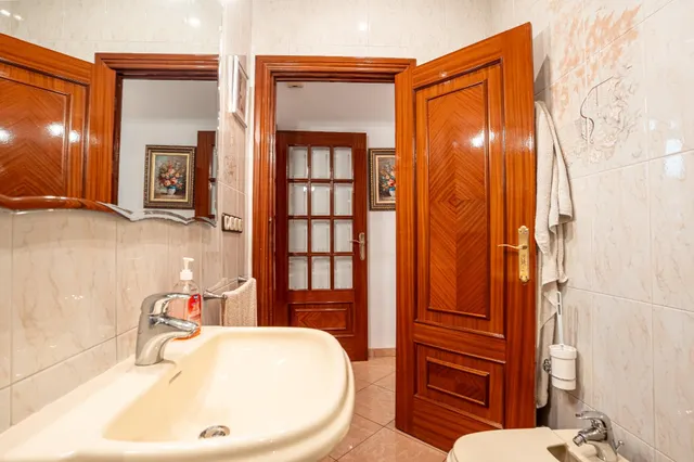 Espectacular vivienda de más de 200 m2 con 4 dormitorios, 3 baños y gran azotea — 29