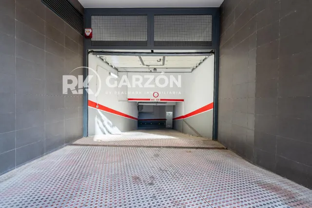 Pisazo a estrenar junto a la plaza de toros — 24