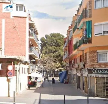Venta de Piso en Santa Coloma de Gramenet (Barcelona)