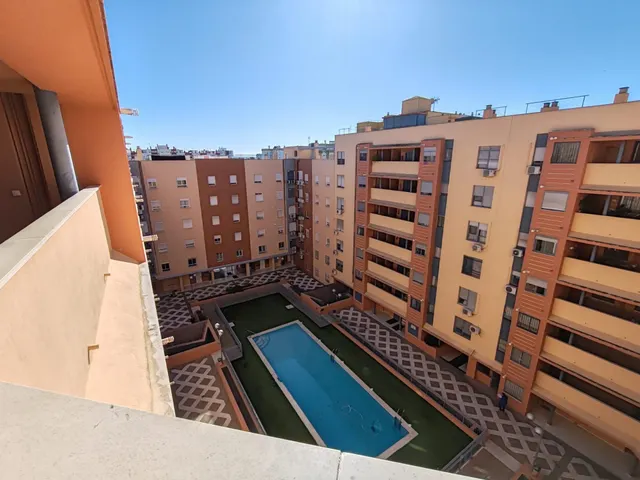 Piso amueblado con Piscina — 34