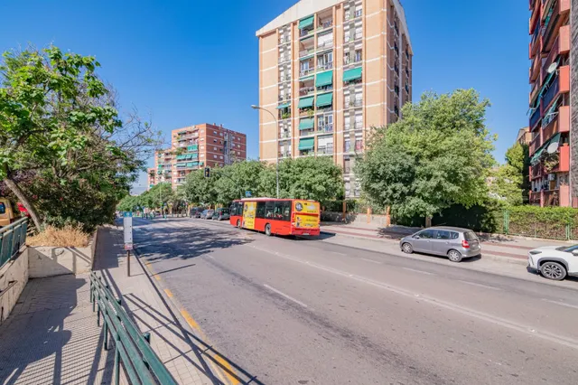 Venta 5 dormitorios. baño. aseo. reformado — 37
