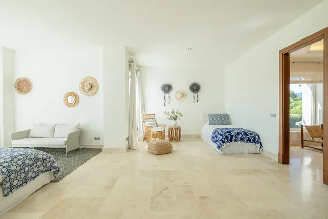 Chalet 4 habitaciones 615m² en venta - Costa Del Sol — 8