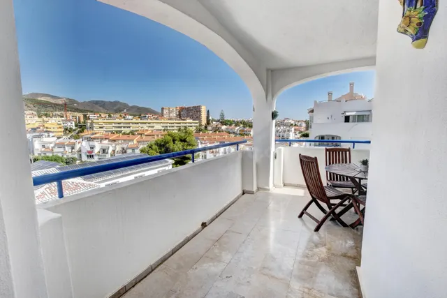 Espacioso Apartamento cerca de la Playa y Puertomarina — 24
