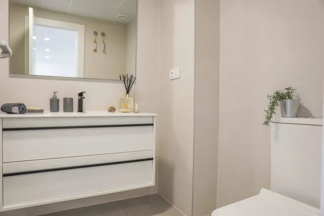 VIVIENDA OBRA NUEVA DE 1 HABITACIÓN CON TERRAZA, GARAJE Y PISCINA EN MODERNO RESIDENCIAL EN DENIA !! — 24