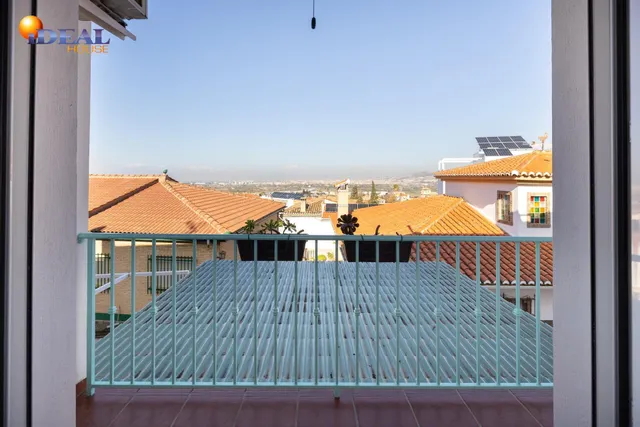 MARAVILLOSA CASA  A POCOS MINUTOS DEL CENTRO DE LA ZUBIA — 24