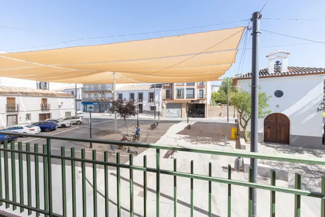 Edificio con gran potencial de inversión en La Zubia — 9