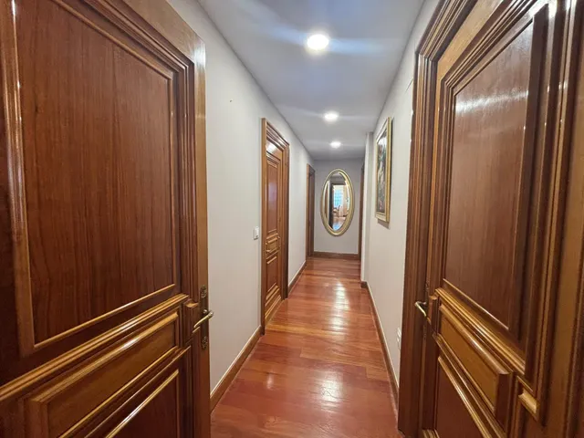 Piso 4 habitaciones 256m² en alquiler - Reconquista — 23