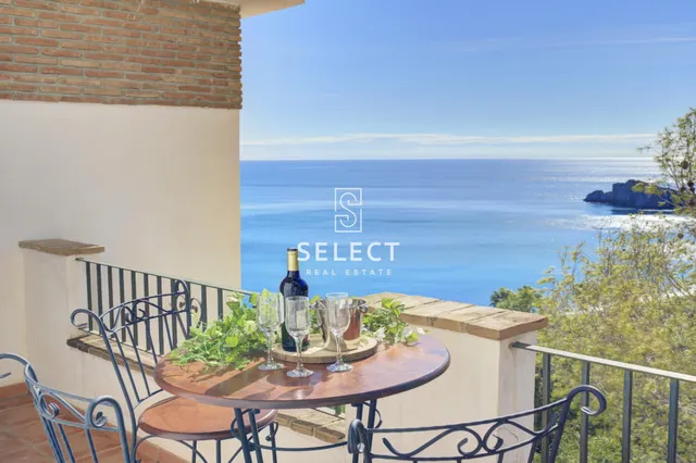Apartamento con Terraza y Vistas Panorámicas al Mar en Marina del Este. — 17