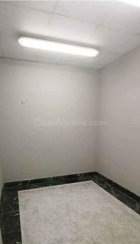 Venta de Local Comercial en Velez-Málaga - foto 2
