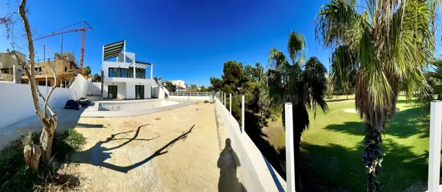 Villa de lujo en primera línea del campo de Golf — 3