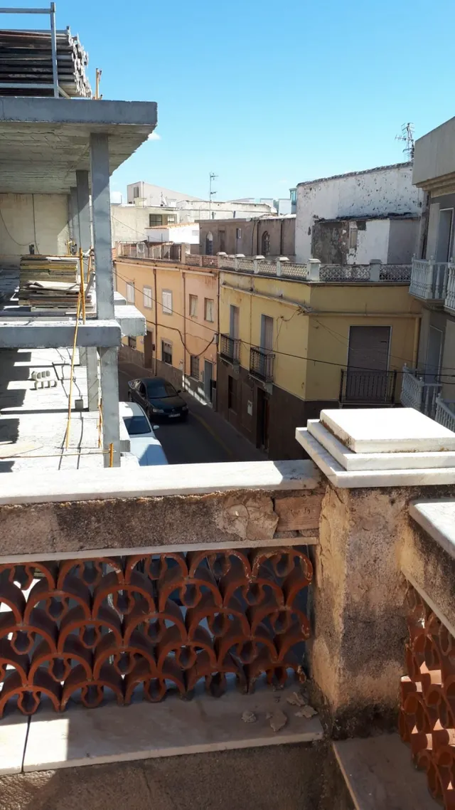 VENTA DE CASA PARA REFORMAR EN OLULA DEL RÍO, ALMERÍA. — 24