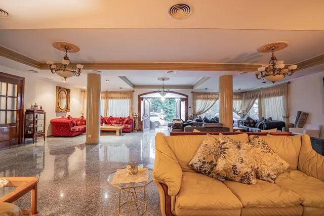 Chalet 6 habitaciones 609m² en venta - Centro - foto 4