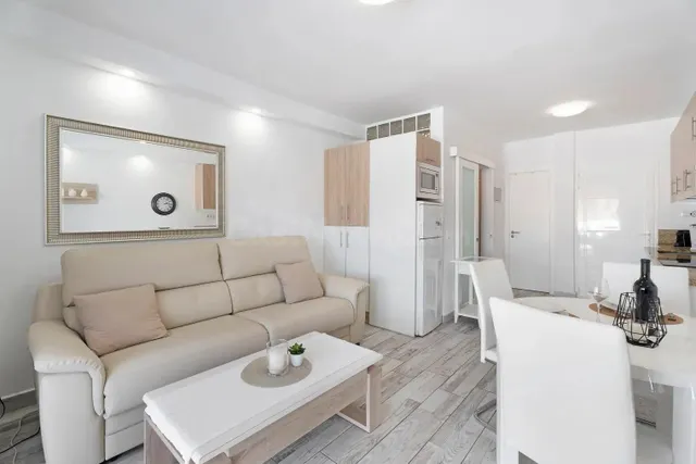Apartamento en San Eugenio Alto. Adeje - foto 5