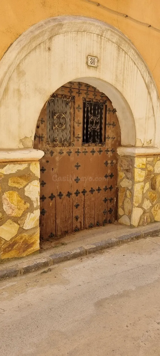 CASA EN VENTA EN BURBÁGUENA — 2