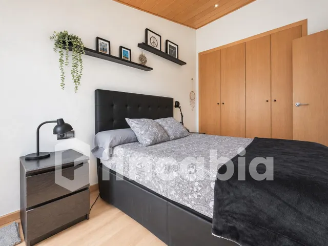 Dúplex con dos terrazas y aparcamiento en el centro de Santa Coloma de Farners — 29