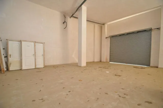 Local comercial 700m² en venta - Club de Campo — 8