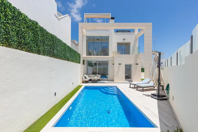Villa 3 habitaciones 149m² en venta - Lomas de Cabo Roig — 34