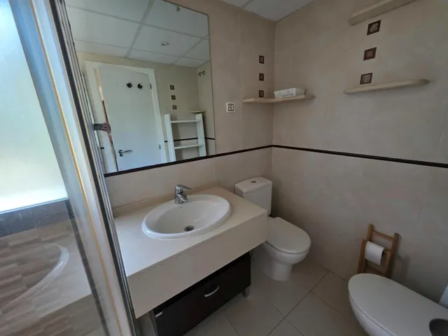 2 DORMITORIOS 1 BAÑO — 9
