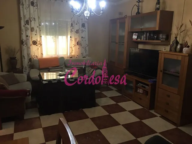 MAGNIFICA CASA DE 2 PLANTA EN ALCOLEA. — 2