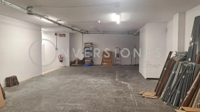 Local comercial 1084m² en alquiler - Sagrada Familia — 24