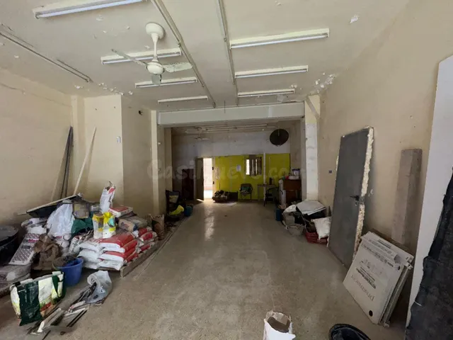 LOCAL COMERCIAL EN VENTA AL INICIO DE CALLE JOVARA CALELLA,  - foto 2