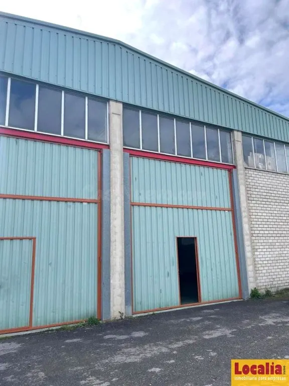 Venta nave industrial con campa, Polígono Reinosa - foto 4