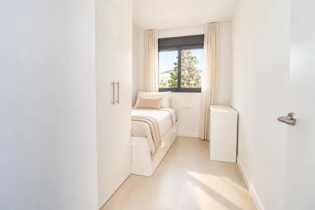 VIVIENDA OBRA NUEVA ACABADA JUNTO PLAZA DE LA VILA — 9