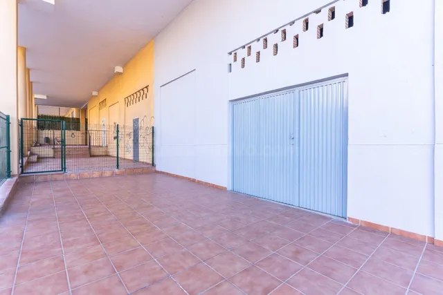 ALQUILER - HUÉRCAL ALMERIA - LOCAL COMERCIAL EN ESQUINA 3 CA - foto 5
