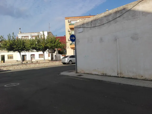 OPORTUNIDAD GARAJE DE 80 METROS EN SOLAR EDIFICABLE DE 208, EN MORA LA NOVA — 11