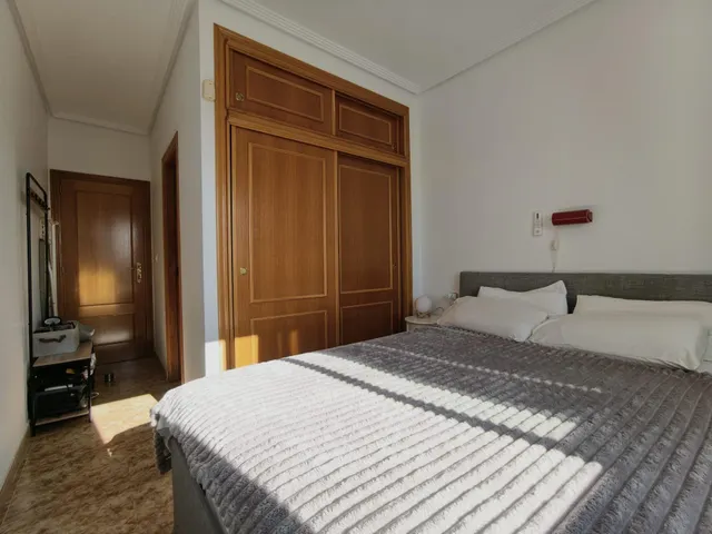 ATICO ENCANTADOR  CON GARAJE Y SOLARIUM PROPIO CON BONITAS VISTAS AL MAR EN ORIHUELA COSTA !!! — 24