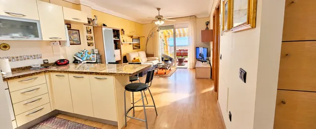 ## Apartamento de 2 dormitorios con gran terraza y espectaculares vistas al mar en Torviscas — 12