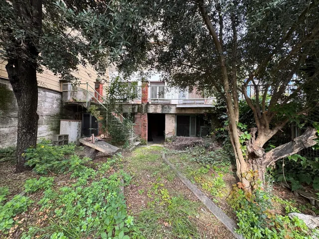 Casa con dos pisos para reformar en Manresa — 9